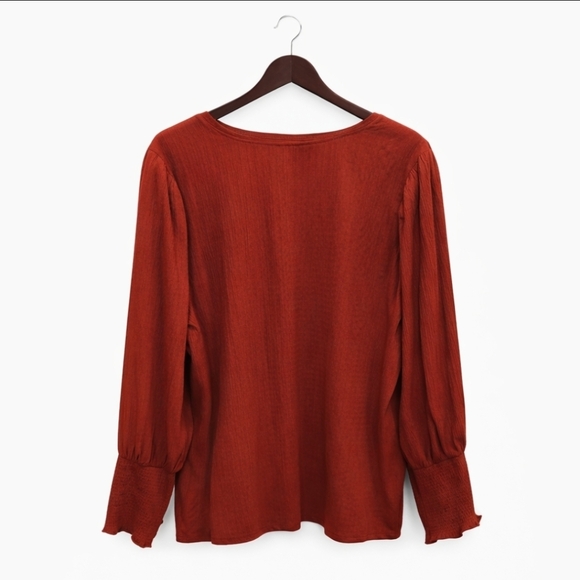 Chicos Rust Vneck Blouse With Long Knit Cuffs Sz 4 (XXL) - Picture 7 of 8